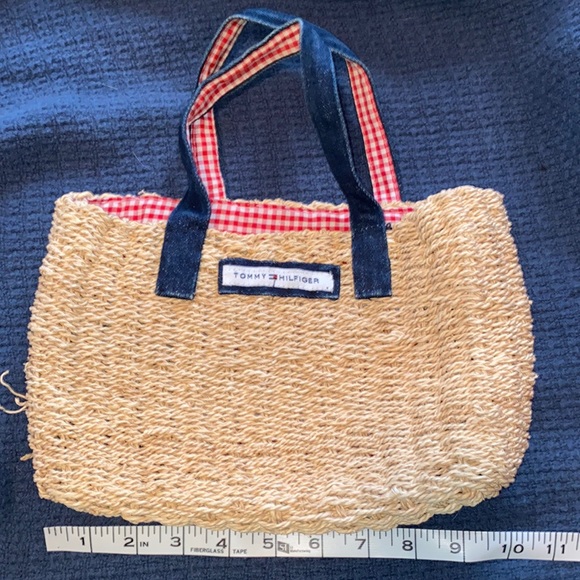 VINTAGE Tommy Hilfiger Small, natural straw Purse - Picture 1 of 7
